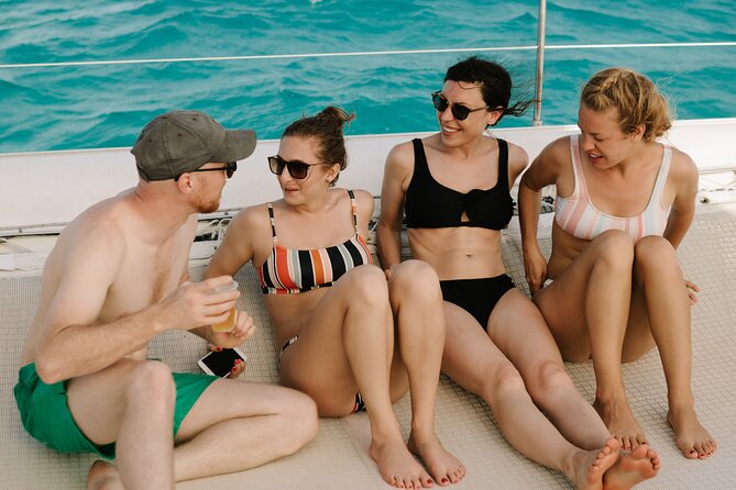 Catamaran Cancun to Isla mujeres Lunch OpenBar and Snorkeling - Who will enjoy this catamaran day