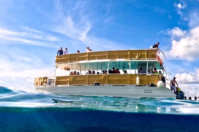 Catamaran Excursion + Open bar + Snorkeling at El Cielo - Who should book this Cozumel excursion