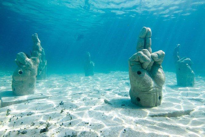Catamaran Group Sightseeing, Snorkeling Tour Isla Mujeres - One hour on Isla Mujeres, with Punta Sur in mind