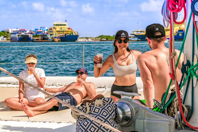 Catamaran to Isla Mujeres Snorkeling Tour with Open Bar and Lunch - What the $37 price really buys you