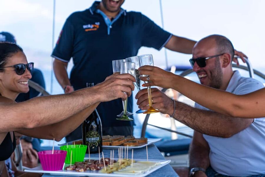 Catania: Cyclops Coast Cruise with Appetizer & Snorkeling - What four hours feels like on board