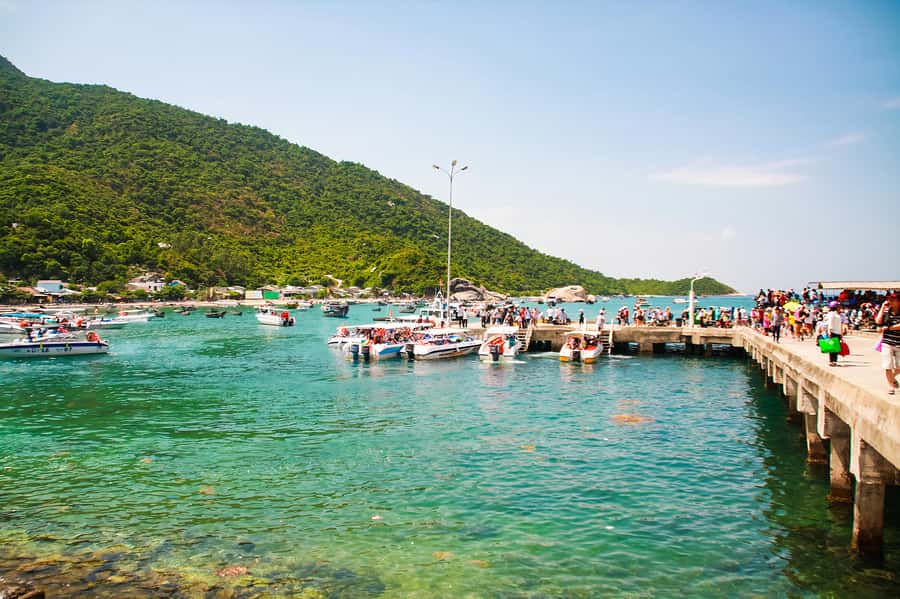 Cham Island Tour: Snorkeling & Spa from Da Nang/Hoi An - Bai Lang reveals the island’s local side