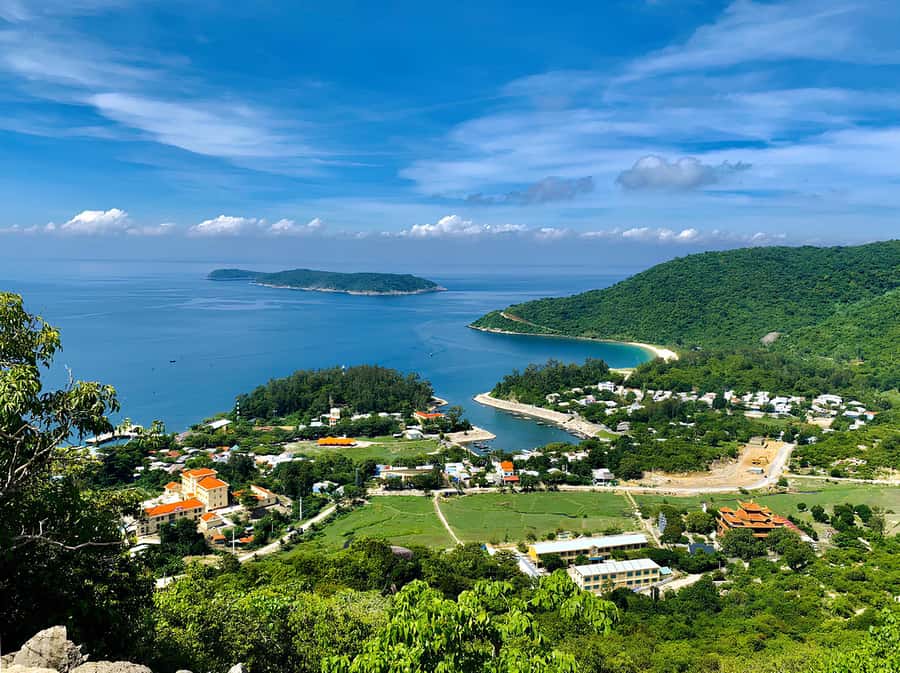 Cham Island Tour: Snorkeling & Spa from Da Nang/Hoi An - The motorboat to Bai Lang takes about 30 minutes