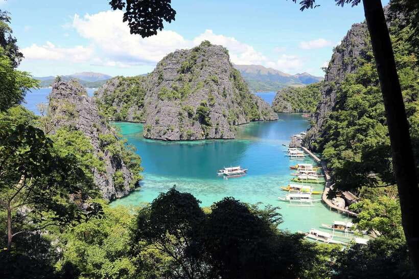 CORON:ISLAND TOUR A Lakes and Snorkeling with Corals - Kayangan Lake and the famous viewpoint