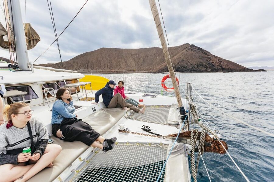 Corralejo: Lobos Island Catamaran Tour with Drinks & Snorkel - What the $88 price really covers