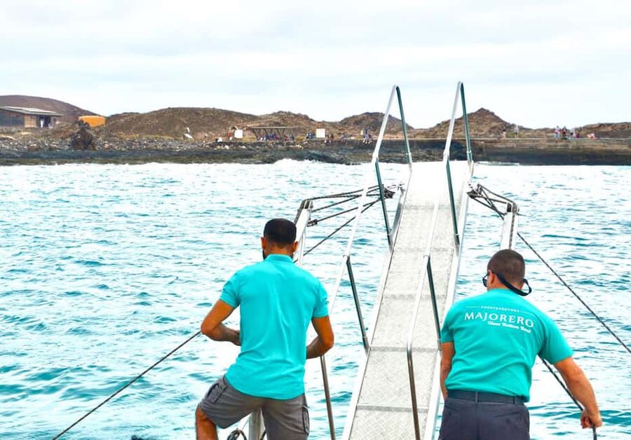 Corralejo: Snorkeling on Lobos Island & Return Ferry Ticket - The 25-minute snorkel stop