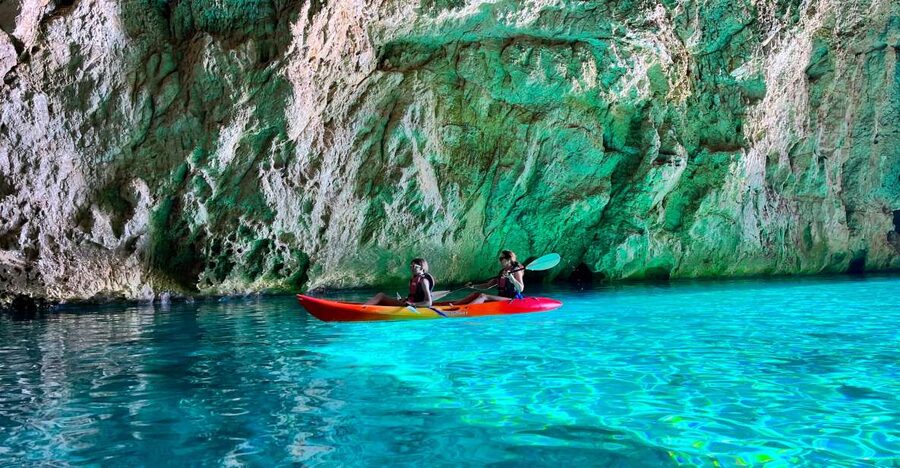 Cova dels Orguens: Cave Exploring Kayak & Snorkel Tour - Optional cliff jumping near the caves
