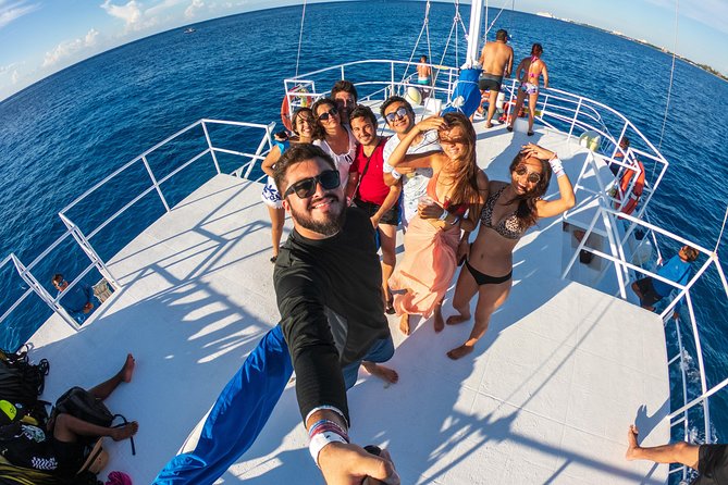 Cozumel Catamaran Snorkeling Tour & lunch - Who should book this Cozumel catamaran trip?