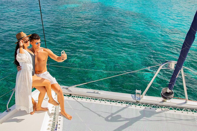 Cozumel Luxury Sailing & Snorkeling with Lunch and Open Bar Onboard - Snorkeling over Cozumel’s reef