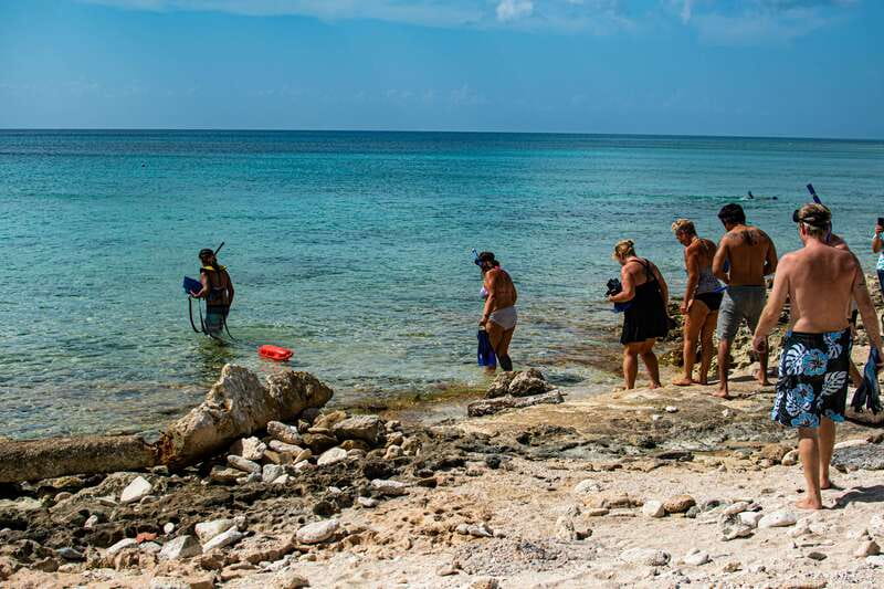 Cozumel Private Jeep Tour with Lunch and Snorkeling - A 25-minute tequila ranch stop