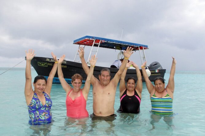 Cozumel Snorkeling Tour to Palancar Reef and El Cielo - What the guide and boat experience may be like