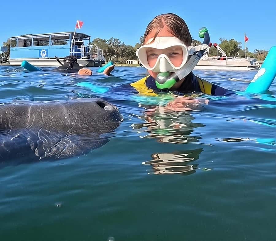 Crystal River: Guided Manatee Snorkeling Tour with Photos - Getting fitted for the water