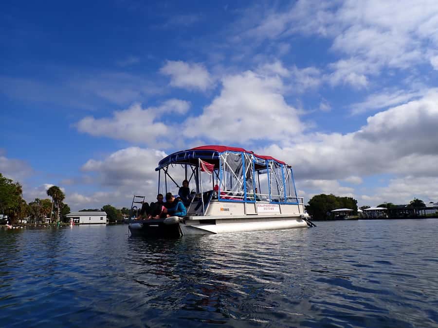Crystal River: Guided Manatee Snorkeling Tour with Photos - The boat ride is part of the wildlife tour