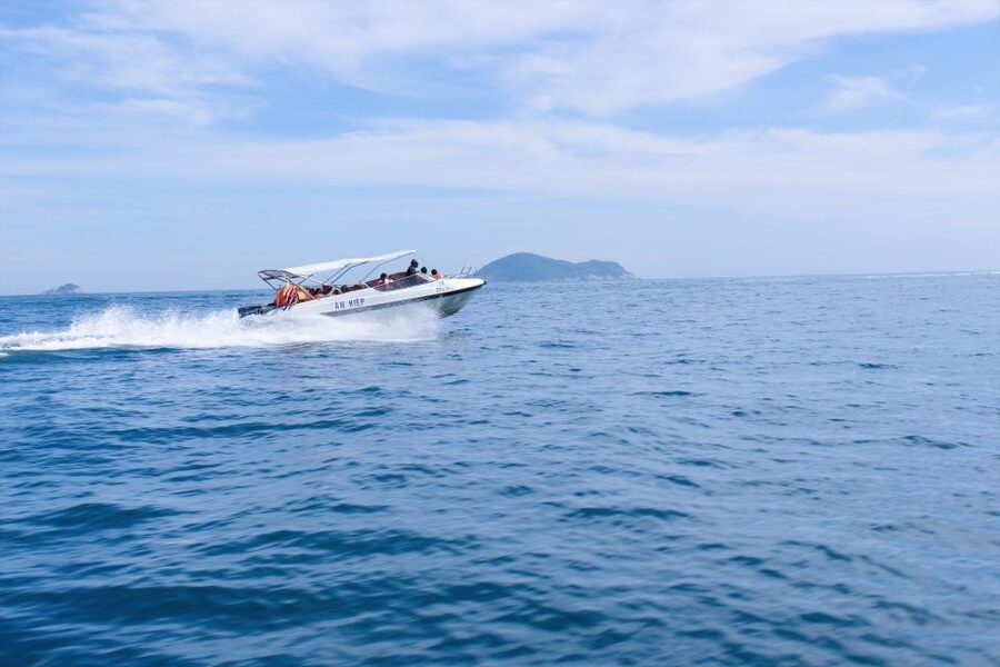 Da Nang/Hoi An: Cham Islands Snorkeling by High-Speed Boat - The return boat and afternoon drop-off