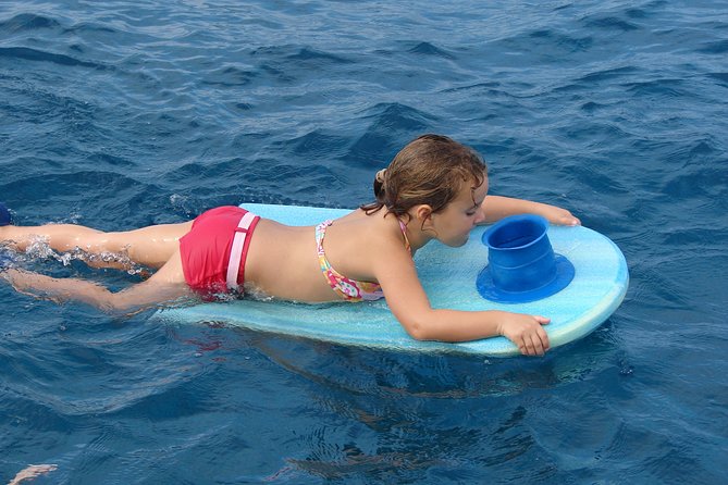 Deluxe Snorkel & Dolphin Watch Aboard a Luxury Catamaran from Kailua-Kona - Accessibility and practical comfort