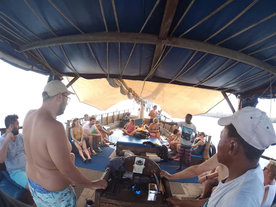 Diani Beach: Kisite Marine Park Dhow & Snorkeling with Lunch - Practical Ways to Make the Day Better
