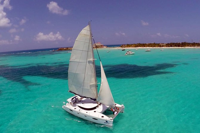 Discover Isla Mujeres tour with snorkel, buffet and open bar - The catamaran ride across the Caribbean