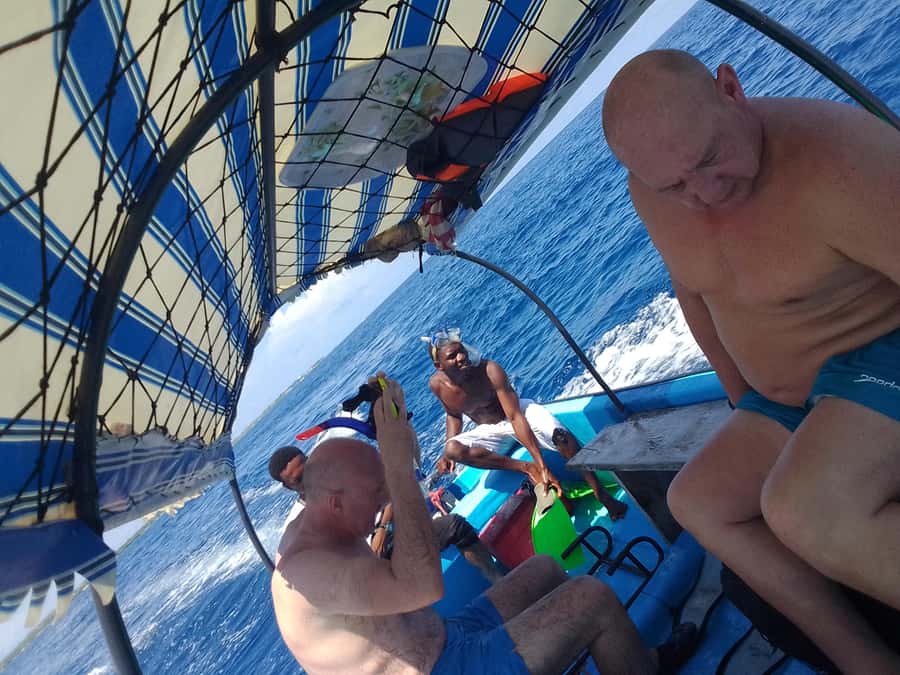 Dolphins & Snorkeling Zanzibar: Mnemba Island Tour - Who will enjoy this trip most