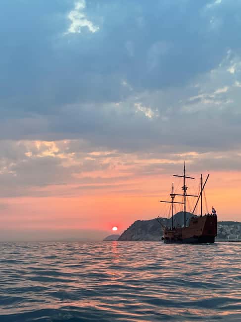 Dubrovnik: Sea Kayaking&Snorkelling Guided Day/Sunset Tours - Views Toward Lokrum Island