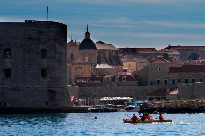 Dubrovnik: Sunset Kayaking & Snorkeling with water &wine - What to bring for the three-hour outing