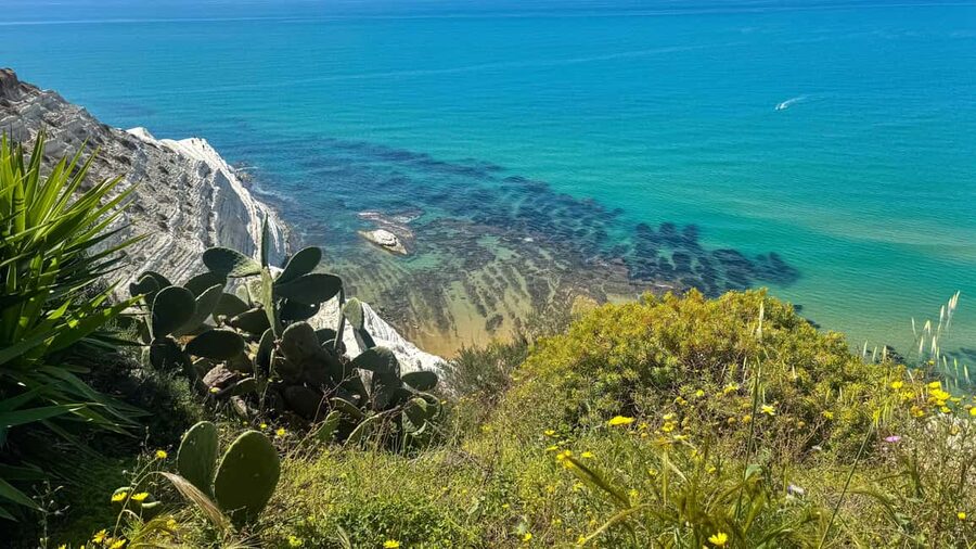 E-Bike Scala dei Turchi: Food tasting, villages, snorkeling, nature reserve - Why an e-bike is the right way to see this coast