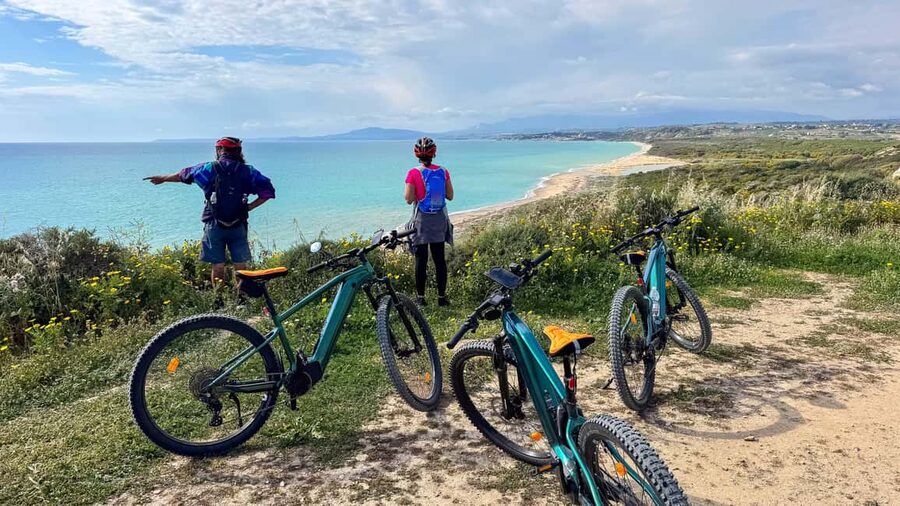 E-Bike Scala dei Turchi: Food tasting, villages, snorkeling, nature reserve - Villages, coastal lanes, and a taste of Sicily