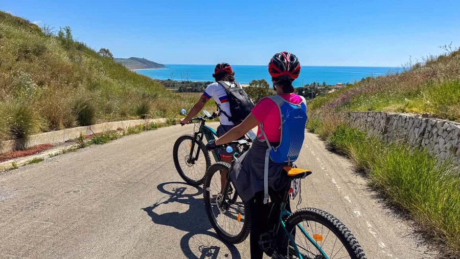 E-Bike Scala dei Turchi: Food tasting, villages, snorkeling, nature reserve - Is $85 a fair price?