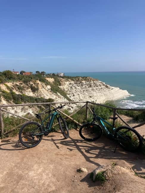 E-Bike Scala dei Turchi: Food tasting, villages, snorkeling, nature reserve - Scala dei Turchi: the dramatic first stop