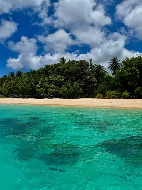 El Nido, Sibaltan: Private Snorkeling & Secret Islands Tour - Starting at Efrena Beach