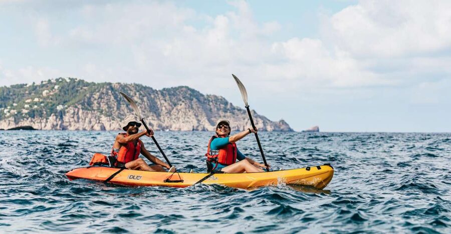 Es Figueral: Guided Kayaking and Snorkeling Tour - Paddling through Ses Mayoles cave