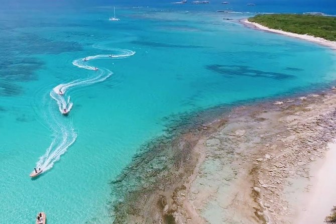 Fajardo Mini Boat Snorkel Safari - Reaching Icacos after the 30-minute cruise