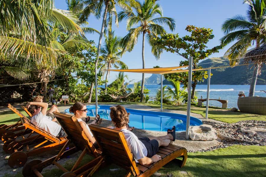 Fiji: Ultimate Encounters Snorkel with Sharks and Lunch - Weather can change the whole day