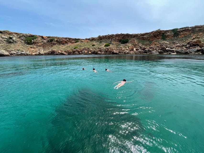 Fornells : Boat Trip to coves & beaches with snorkeling - Leaving Fornells Bay by Speedboat