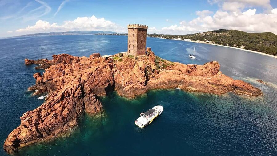 Fréjus: Sea and Creeks Boat Tour with Snorkeling and Drinks - From Fréjus port to the red Estérel coast
