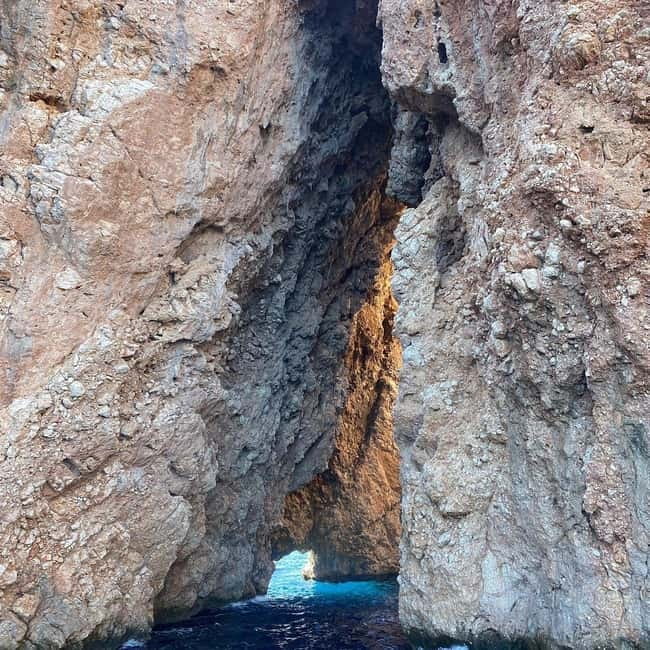 From Antalya/Kemer: Suluada Boat Trip w/Lunch & Snorkeling - Crew, languages, and the feel of the day