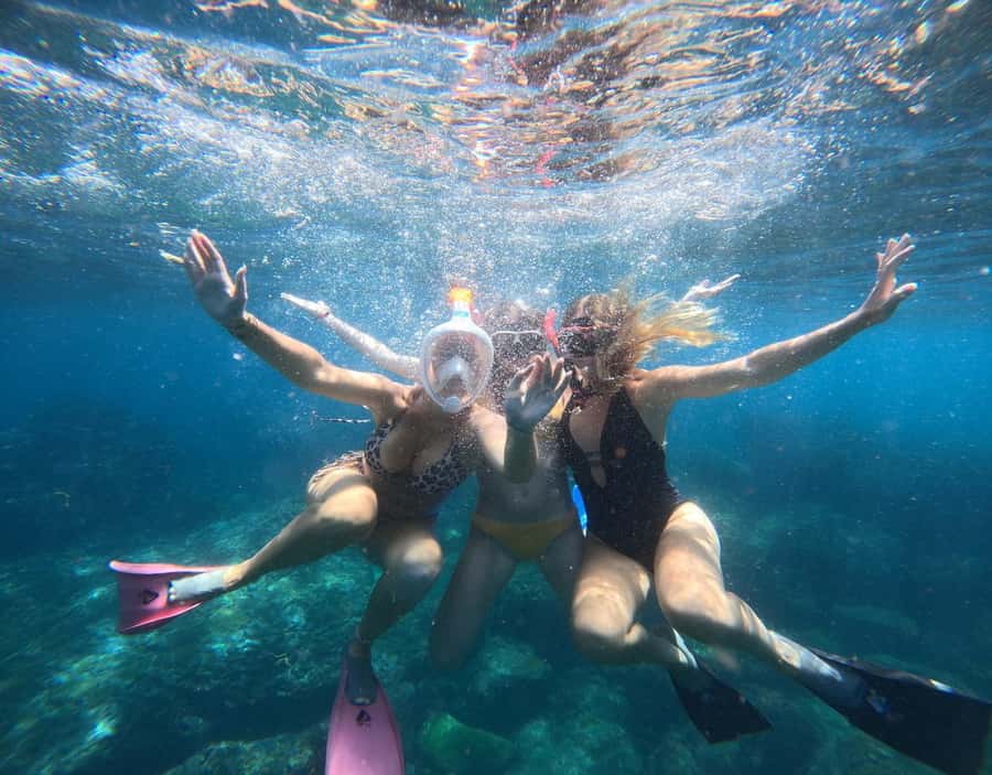 From Ceningan: Snorkeling with Manta Rays & Land Tour - What the $63 price includes