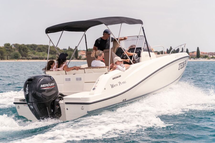 From Fazana: Dolphin watching and snorkeling in Blue Cave - Who will enjoy this boat trip most?