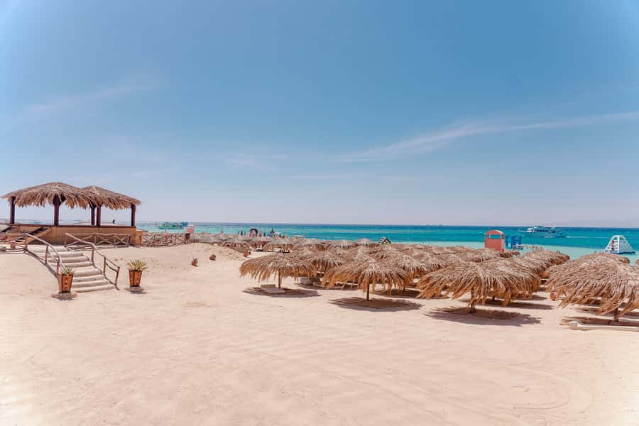 From Hurghada: Paradise Island Snorkeling Cruise with Lunch - What to pack for a comfortable day