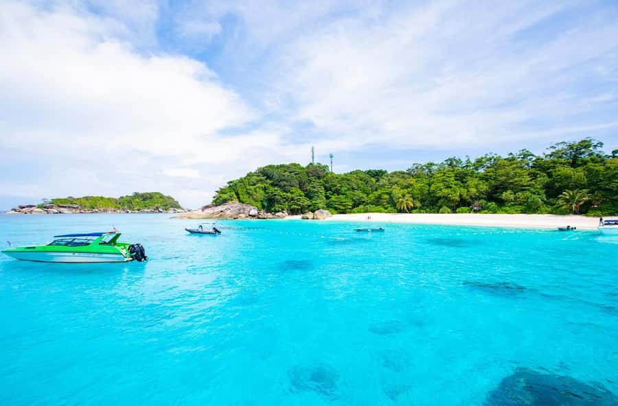 From Khao Lak: Similan Islands Snorkeling Trip with Lunch - Crowds are the main question