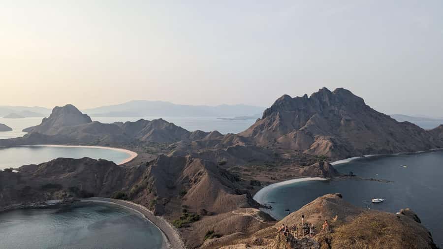 From Labuan Bajo Explore komodo island & Snorkeling - Taka Makasar and the open-water scenery