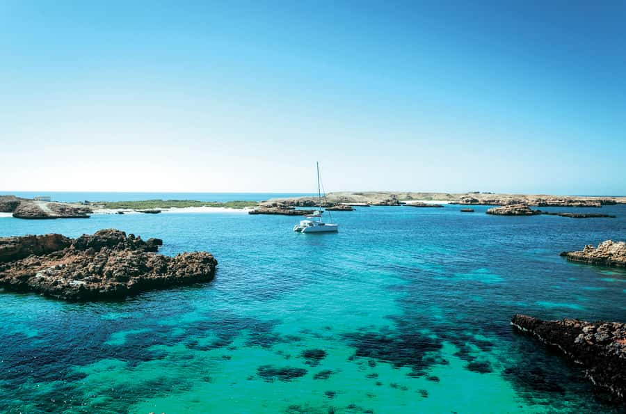 From Muscat: Dimaniyat Islands Snorkeling Tour - Why the Dimaniyat Islands are worth the boat ride