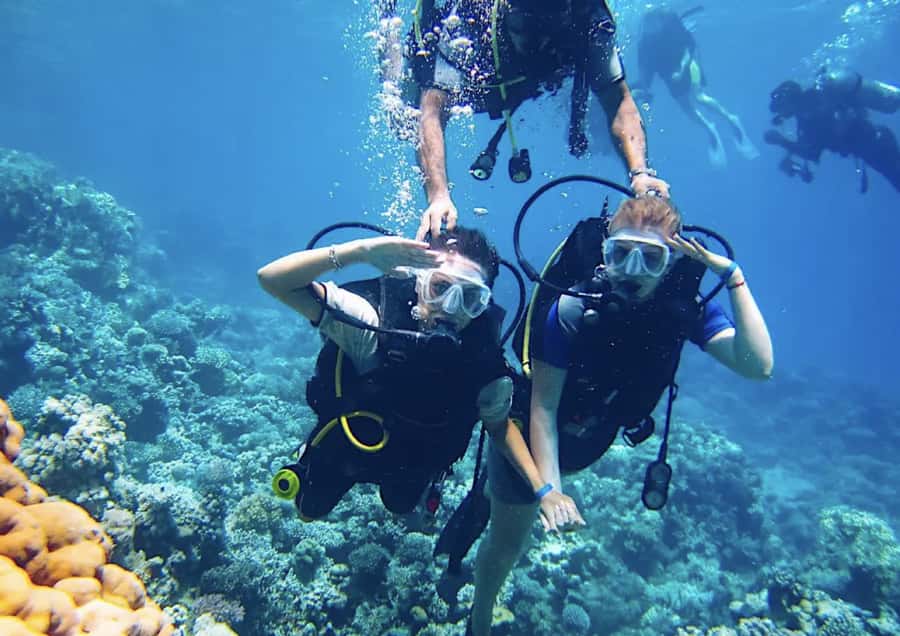 From Pattaya: Snorkeling or Beginner Scuba Diving Tour - Lunch on board and the rhythm of the day