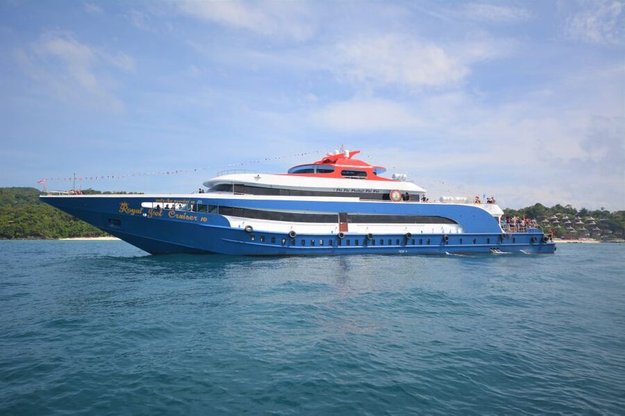 From Phuket: Snorkeling Ferry Cruise to Phi Phi Islands - The return ferry to Phuket