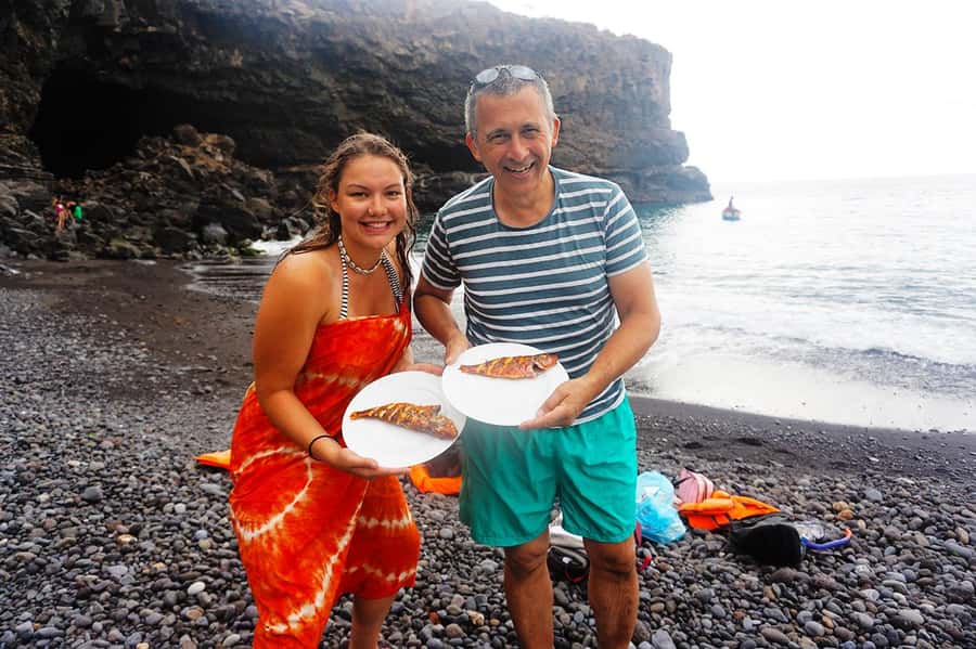 From Praia: Boat Trip, Snorkeling, Cave & BBQ on the Beach - Swimming inside Àguas Belas cave