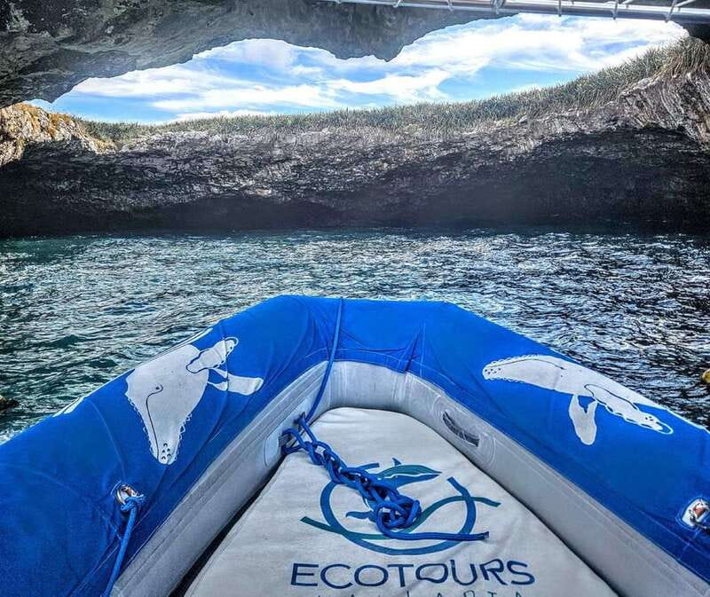 From Puerto Vallarta: Marieta Islands Snorkeling Trip - Snorkeling along the rocky island coast