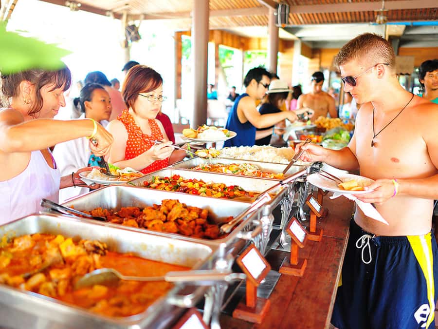 From Samui: Koh Tao and Nangyuan Snorkeling Tour Day Trip - Guides, safety, and the pace of the day