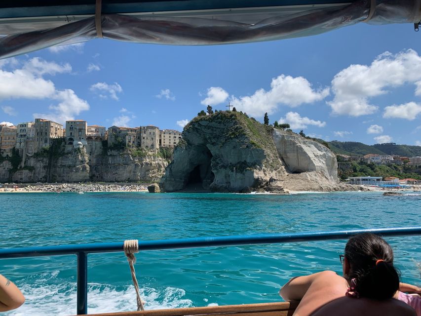 From Tropea: Capo Vaticano boat tour with snorkel & aperitif - Praia di Fuoco and the Cave of Love