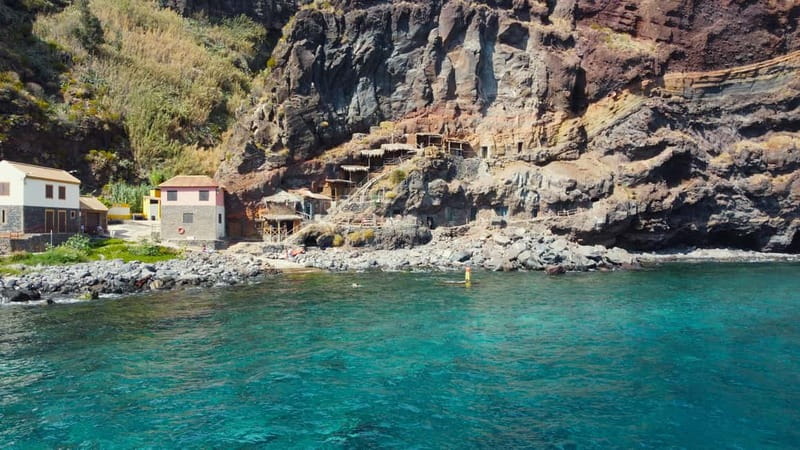 Funchal: Private Boat Tour w/Snorkel & Paddle up 11 people - Trying the paddle board