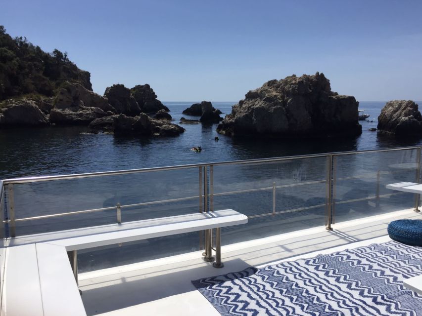 Giardini Naxos: Boat Trip Isola Bella with Snorkeling - Isola Bella and the one-hour water stop