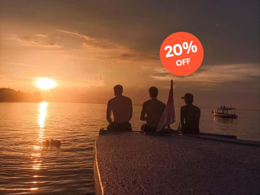 Gili Trawangan: Gili Islands Sunset Boat Tour and Snorkeling - Meeting at Sama-Sama and Getting Ready